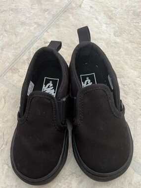 Black toddler vans - size 7